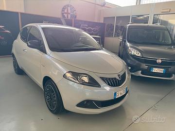 Lancia Ypsilon S&S Hybrid FireFly 1.0 70CV Allesti