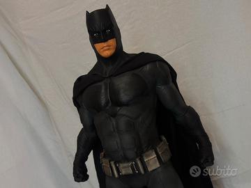 Statua 90 cm Scala 1:2 Ben Affleck  Justice League