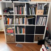 Libreria Ikea quadrata 147x147x39