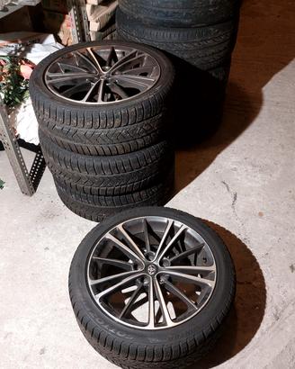 cerchioni toyota gommati pirelli sottozero 3