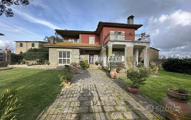 Villa unifamiliare di ampia metratura