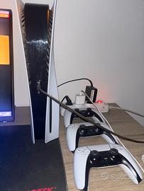 Ps5 con 3 controller e profilo incluso