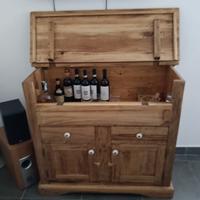 Credenza in legno massello di tiglio