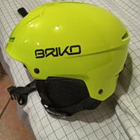 casco casco da sci o snowboard 
