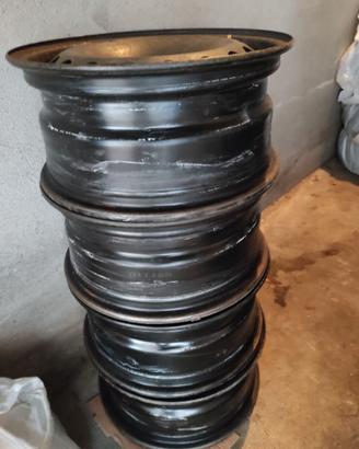 Cerchi da 16'' alfa romeo e copricerchi 