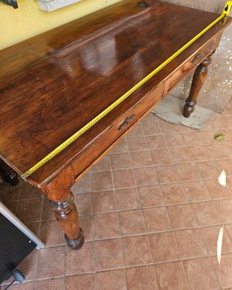 vecchio tavolo in legno massello 2 cassetti  