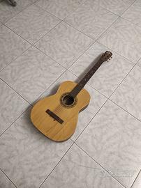 Chitarra a cassa