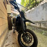 Yamaha xt660x