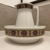 Brocca e Catino finemente decorati