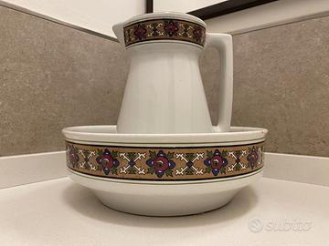 Brocca e Catino finemente decorati