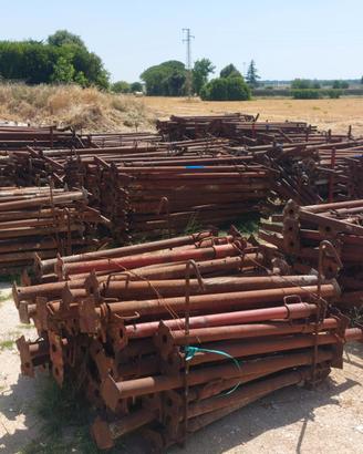 PUNTELLI TELESCOPICI PER LAVORI EDILI 