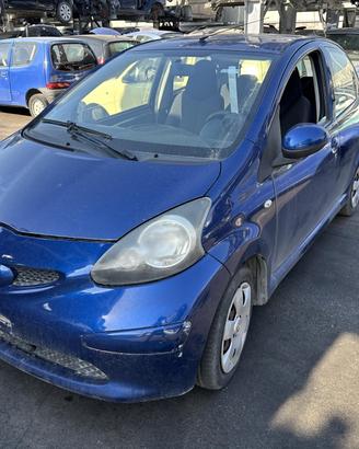 RICAMBI USATI AUTO TOYOTA Aygo 1° Serie 1.0 Benzi