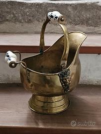 Secchio per carbone antico