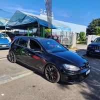 Volkswagen Golf GTI Performance 2.0 TSI DSG 5p. Bl