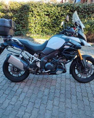 Suzuki V Strom 1000