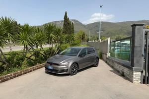 VOLKSWAGEN - Golf - 1.6 TDI 5p. Highline