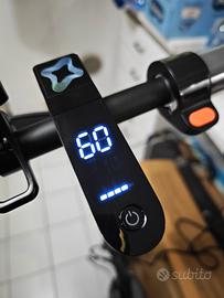 NUOVO Xiaomi scooter essential (monopattino elettr