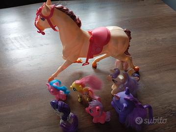 Cavalli giocattoli
