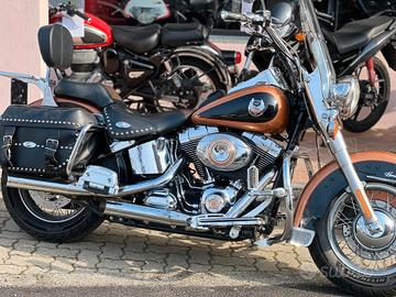 Harley-davidson FLSTC Heritage Softail Classic 105