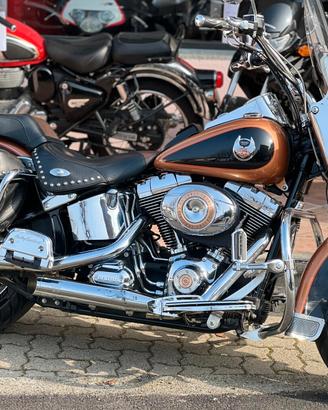 Harley-davidson FLSTC Heritage Softail Classic 105