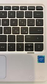 HP PAVILION X2 2GB RAM  128GB