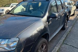 DACIA DUSTER Laureate Family