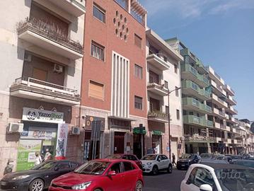 Appartamento di 170 m² con 5 locali a Reggio Calab