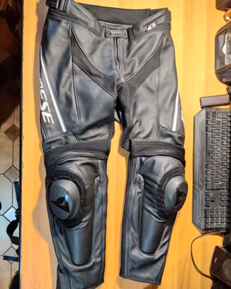 Pantaloni Dainese Delta 3 taglia 50 con CARTELLINO