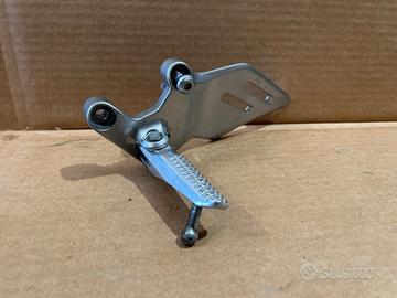 Supporto Pedana Sinistra Yamaha MT-09 2021 2024