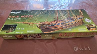 kit di montaggio legno Race Horse Bomb vessel 1754