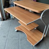 Scrivania / Mobile porta computer