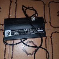 caricatore 42v bici elettrica 