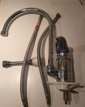 Miscelatore alto lavabo 
