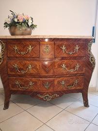 cassettone e due comodini stile Luigi XV 