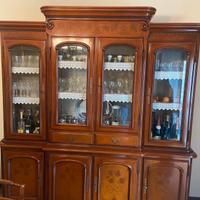 Credenza in stile vittoriano 