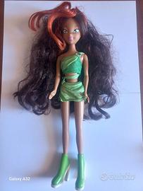 bambola Winx Club Aisha anno 2006