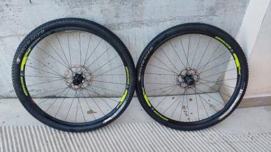 Coppia Ruote Bontrager Mustang Pro TLR 29 pollici