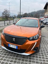 Peugeot 2008 BlueHDi 110 S&S Allure Pack