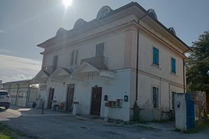 Bilocale ristrutturato ed arredato