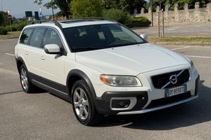 Volvo XC 70 2.4