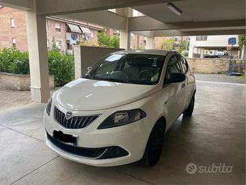 LANCIA Ypsilon 1.0 FireFly S&S Hybrid Ecochic Silv