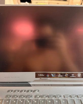 Asus ROG Strix g15 g513ic