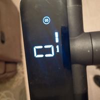 Ruote sgonfie ma non bucate e manca una vite