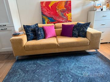 Divano letto ..3 posti