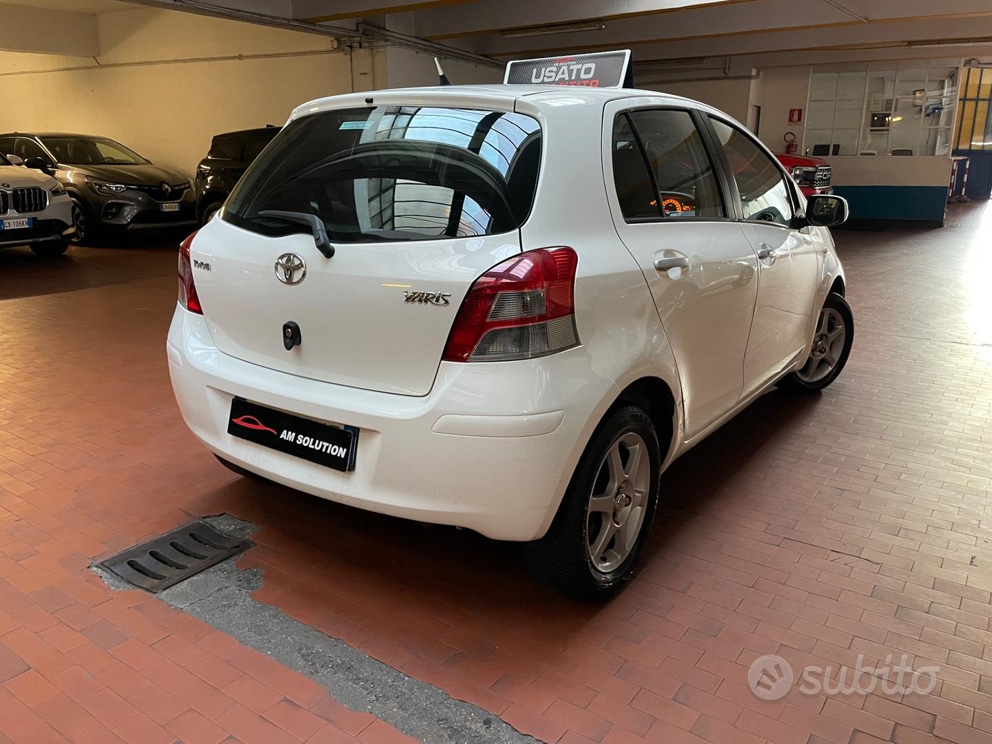 Toyota Yaris 2011 photo 3