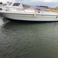 Motoscafo Cabinato Akis 22
