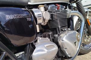 Triumph bonneville T120