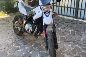 YAMAHA WR125X