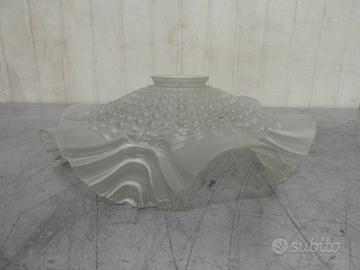 Lampadario in vetro bianco