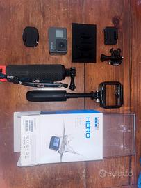 GoPro Hero 2018 + accessori Shorty e Galleggiante